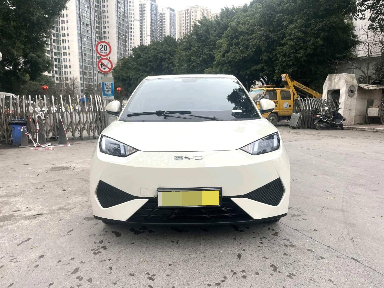 2025 BYD Seagull 305km Usado Utilitario — image 1