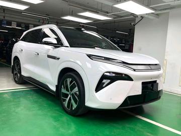 BYD Tang L DM-i - 2