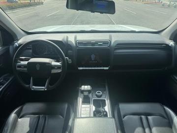 Dongfeng Forthing Dadao Forthing All-Rounder 2.3TAT Gasoline Commercial-Passenger Edition AWD Standard Wheelbase Comfort - 4