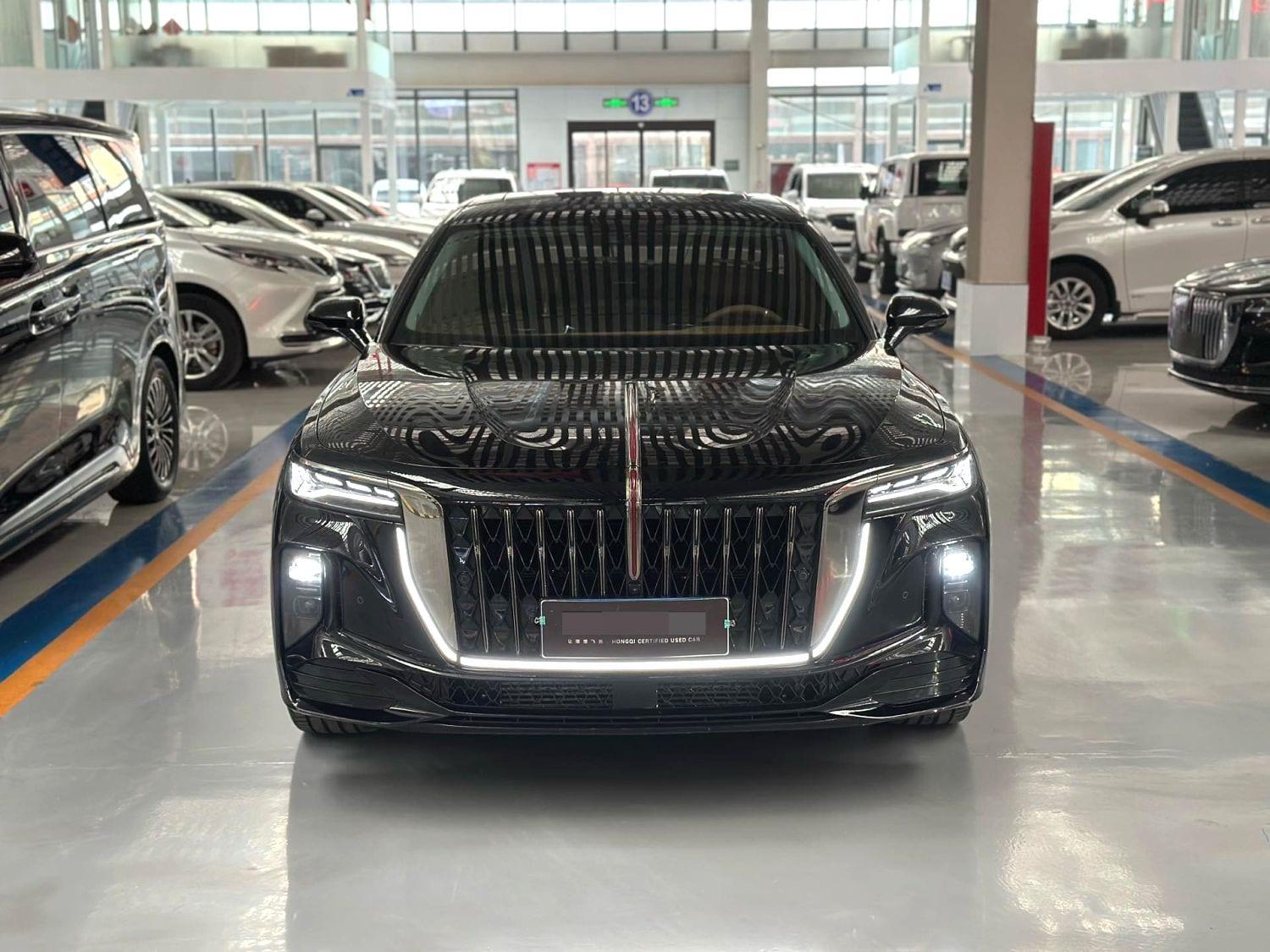2025 Hongqi H9 48V 2.0T 2WD Premium Style 5-Seater مستعمل SUV — image 1