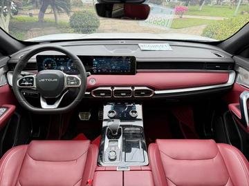 Jetour X70 PLUS 1.6T Land Pro 7-Seater - 4