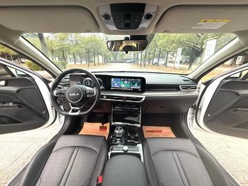 Kia K5 - 5