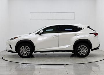 Lexus NX 200 - 1