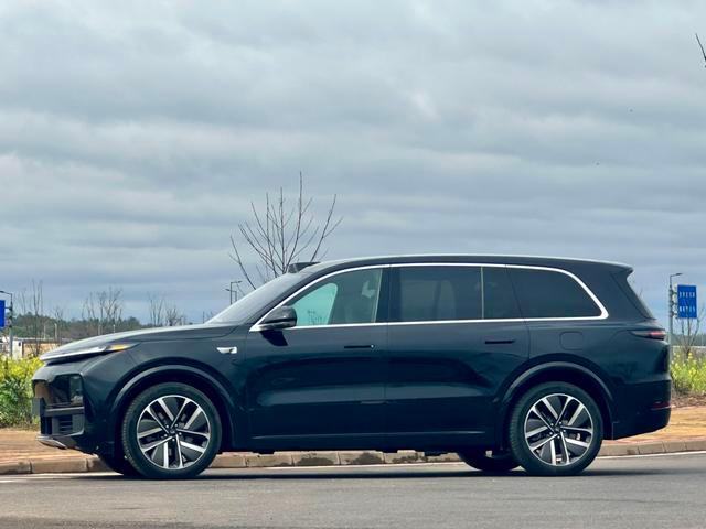 2022 Li Auto L9 Max Edition Used SUV — image 1