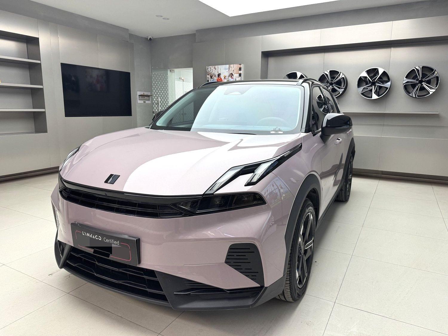 2024 Lynk & Co 06 EM-P مستعمل SUV — image 1