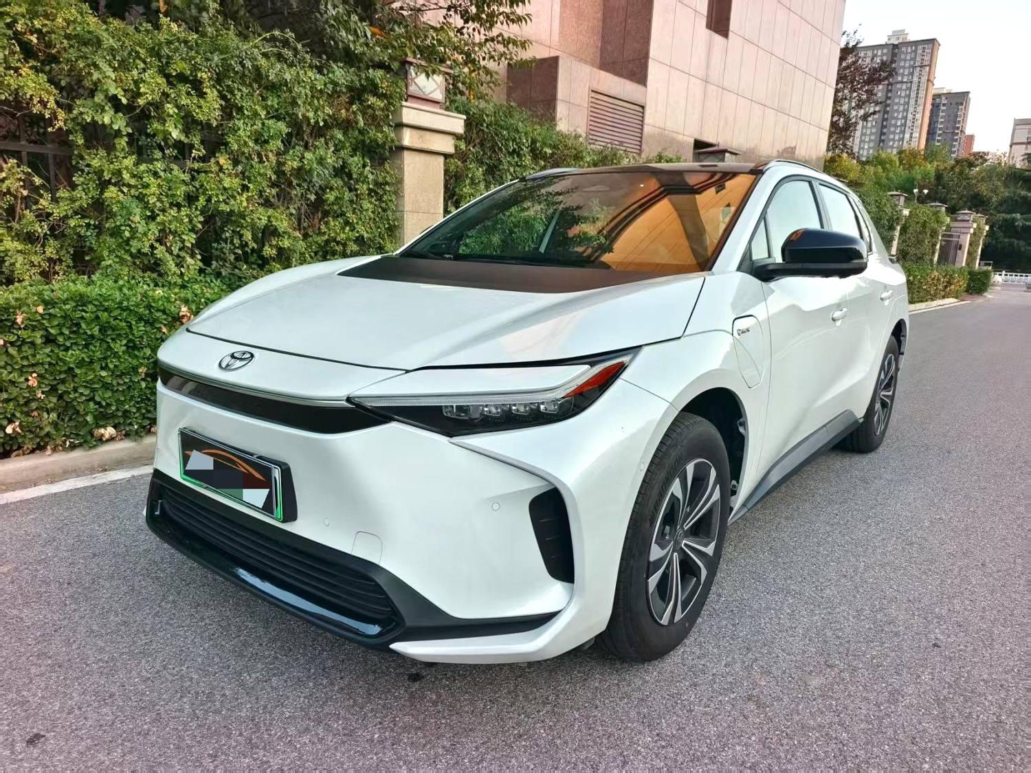 2024 Toyota bZ4X 615 MAX Edition مستعمل SUV — image 1
