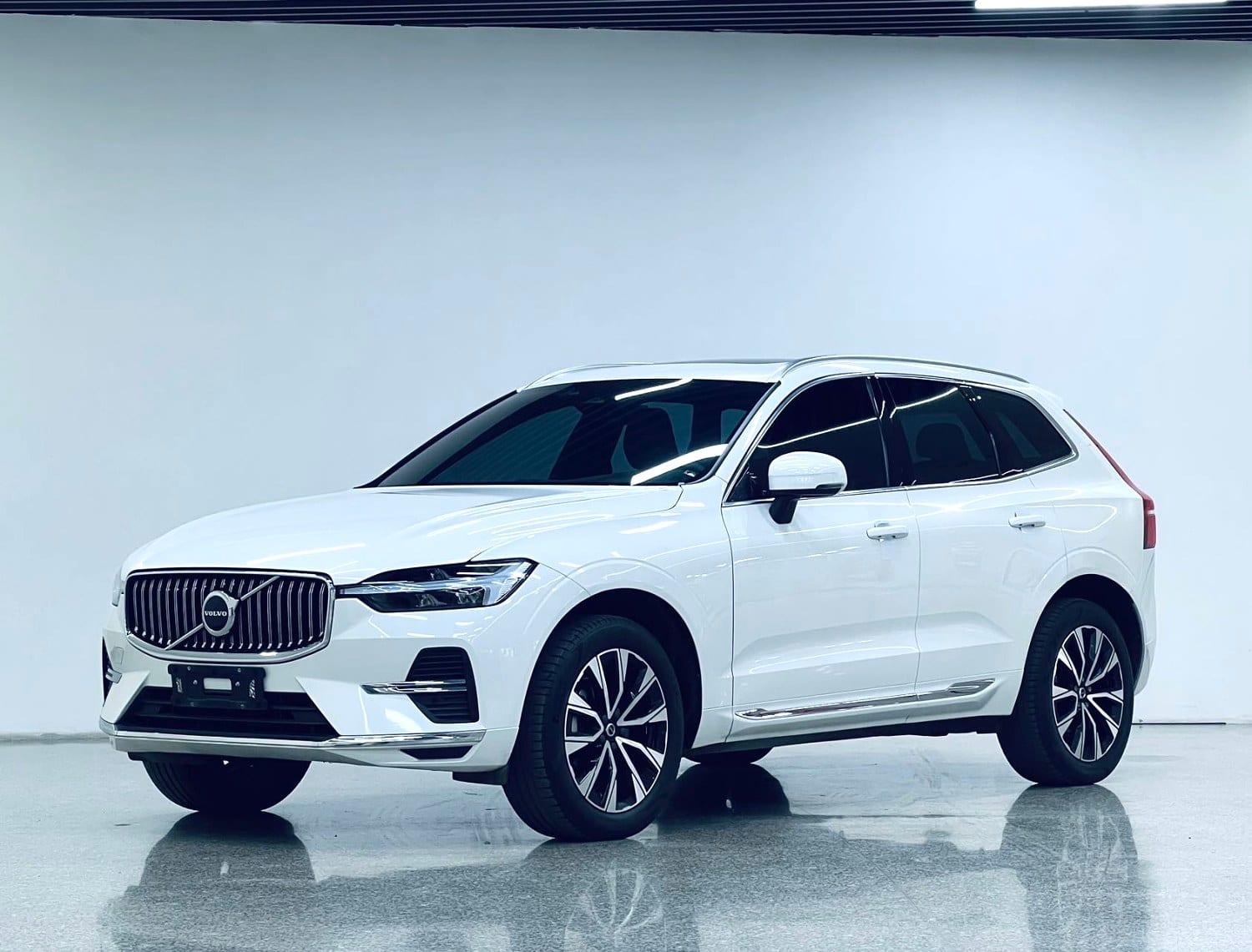 2024 Volvo XC60 Used SUV — image 1
