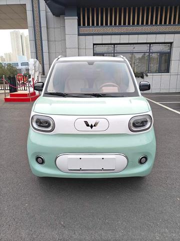 Wuling Hongguang Mini EV - 2